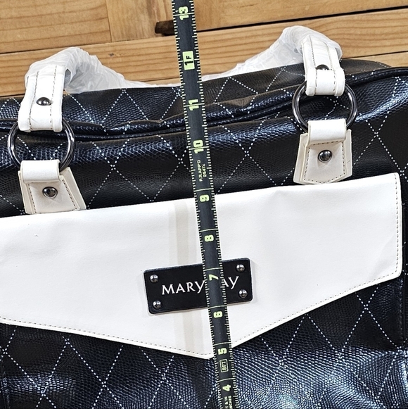 MARY KAY | EXTRA LARGE CONSULTANT DUFFLE BAG - NWOT! - Picture 12 of 16